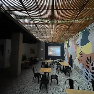 Em Corferias Embajada Americana Hotel