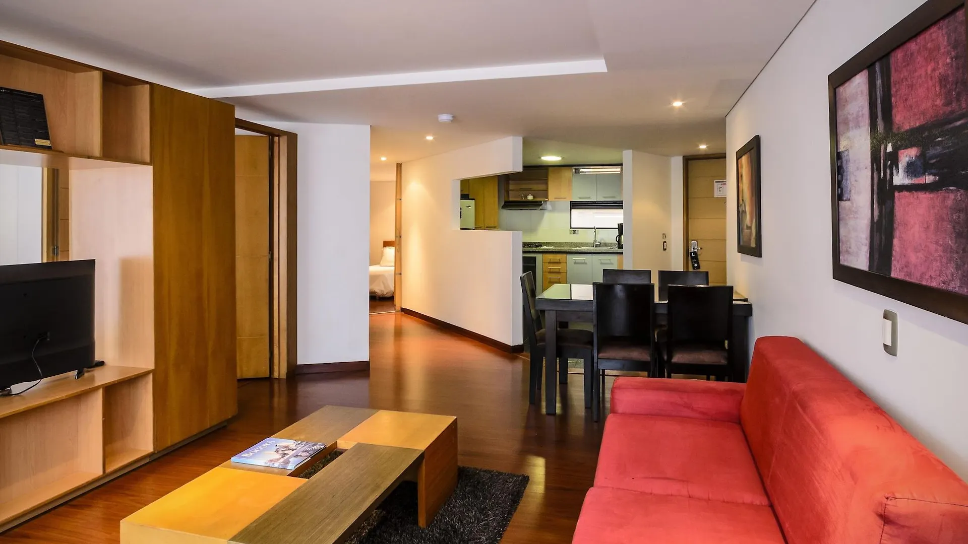 Travelers Obelisco Apartamentos Bogota 4*,