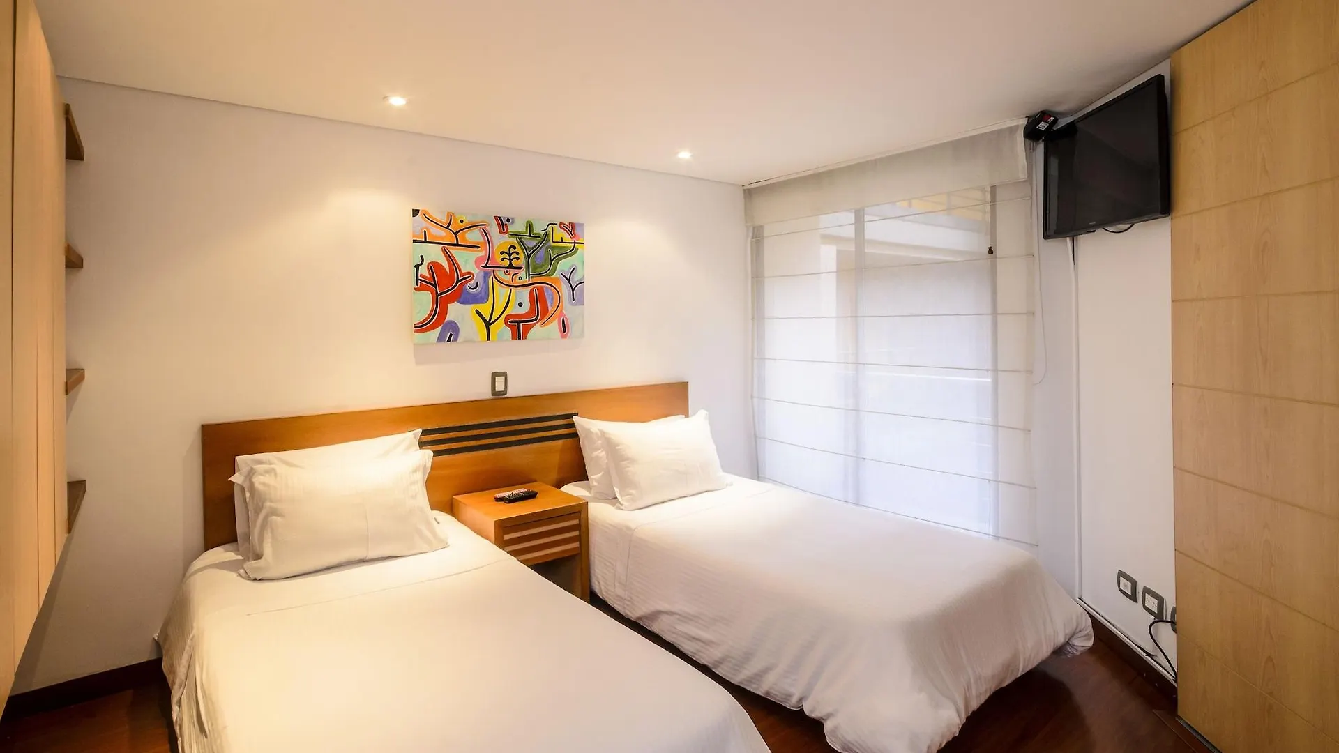 Travelers Obelisco Apartamentos Bogota