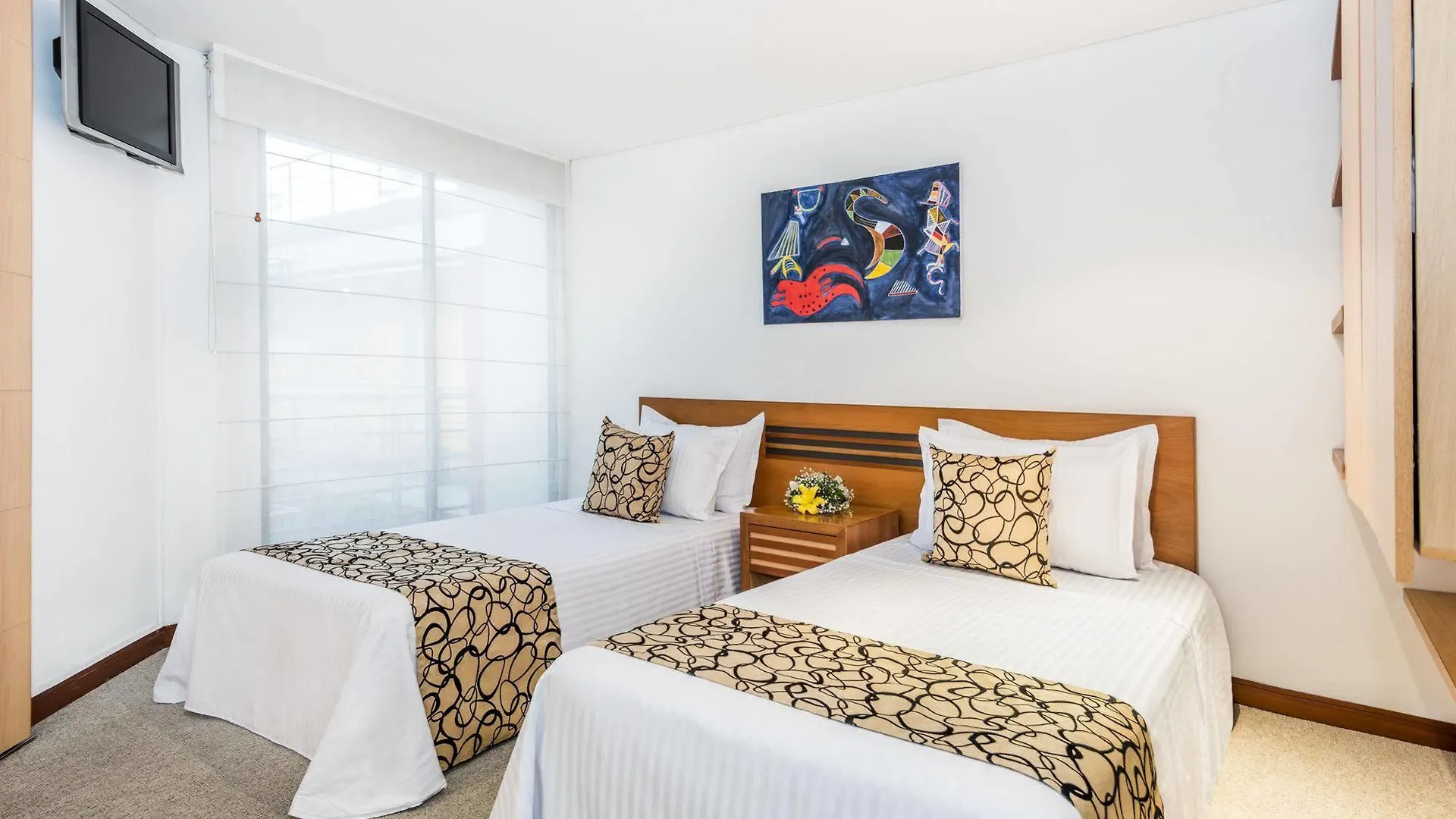 Travelers Obelisco Apartamentos Bogota Colombia